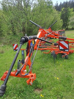 Predám zhrňovač Kuhn GA6930 - 5