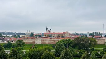 Predám nadštandardný a krásny 4 izbový byt - 5