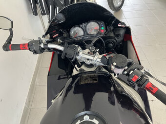 Kawasaki ZX-9R - 5