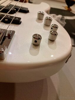 Charvel San Dimas Pro-mod 5 + Darkglass tone capsule - 5