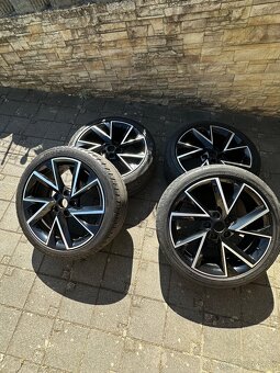 Disky original skoda Superb-Vega 5x112 r18 ako nove - 5