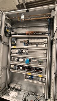 Partia 5 elektrikárov hľadá nové zákazky - 5