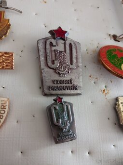 Odznaky predaj po kuse.Medaile. - 5