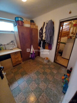 Znížená cena Poschodový rodinný dom v obci Kováčová - 5