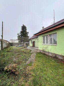 Rodinný dom s priestranným pozemkom na priamy predaj v centr - 5