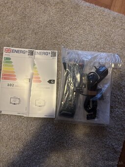 55" Samsung QM55C UPLNE NOVY - 5