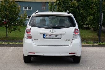 Toyota Verso 2.0 I D-4D 125 Active - 5