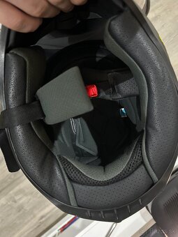 Broken Head helma veľkosť M - 5