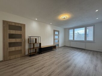 EXKLUZÍVNE Veľký 2-izbový byt po kompletnej rekonštrukcii na - 5