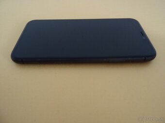 iPhone 11 64GB - ZÁRUKA 1 ROK - 100% BATERIA - 5