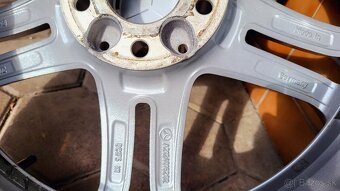 alu R18 5x112 bicolor, orig. Mercedes E, zimné pneu 245/45 - 5