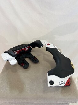Leatt Neck Brace 5.5 chránič krku - 5