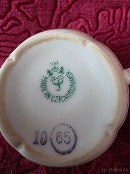 Čajnik, mliečnik, cukornička  ,šalka. - 5