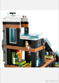 Nové Lego City Lyžiarske a lezecké stredisko 60366 - 5