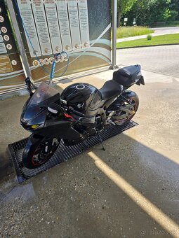 Suzuki gsxr 750 - 5
