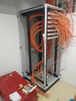 Nemecko práca pre skúsených aj začínajúcich Elektrikárov - 5