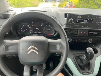 Citroen Berlingo rok 2019 - 5