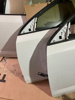 predni leve levy dvere skoda octavia iii 3 bile - 5