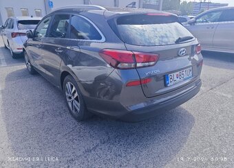 Hyundai i30 Kombi 1.6 CRDi Family - 5
