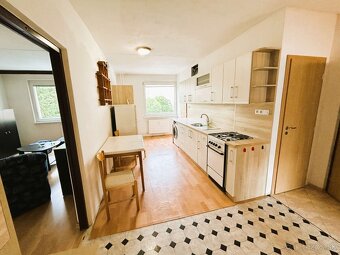 Zvolen, Západ – veľký 3-izb. byt, loggia, výborná lokalita - 5