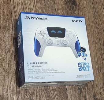 Sony DualSense Astro Bot V2 - 5