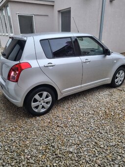 Predám Suzuki Swift - 5