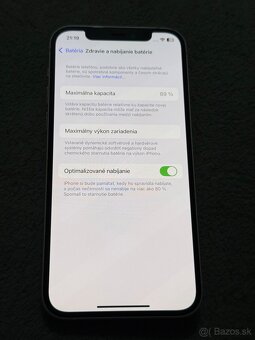 Predám Apple iPhone 12 128GB Silver Minimálne známky - 5