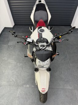 SUZUKI GSR 600, r.2007 - 5