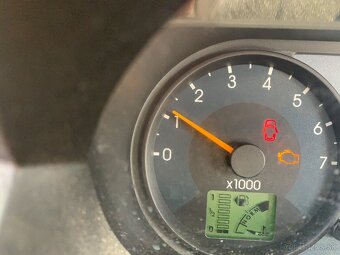 Mam na predaj Ford fiesta 1.4 - 5