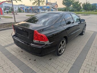 Volvo S60 D5 2.4 R-Design - 5