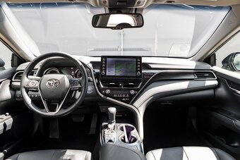 Toyota Camry 2.5i - 5