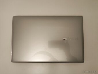 Samsung NP275E5E AMD E2-2000 6 GB RAM/250 GB HDD - 5