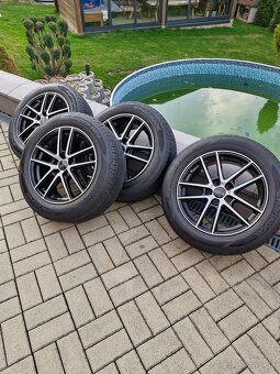 Predám elektróny 5x114,3 215/60r17 Et45 - 5