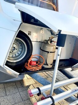 Obytný príves KNAUS 450 Sport - 5