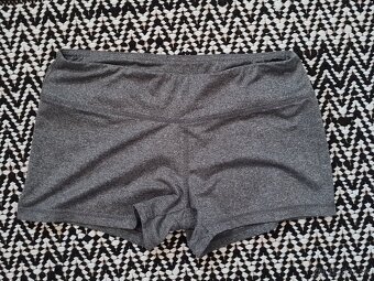 Darujem balík oblečenia - 5