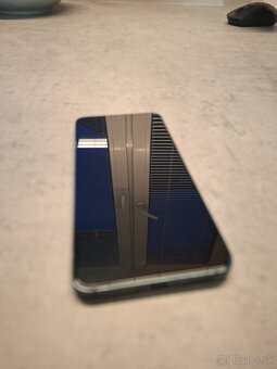 Samsung Galaxy S22 - 5