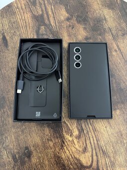 Samsung Galaxy S23 - 5