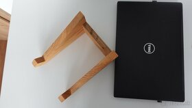 Drevenny ergonomicky stojan na notebook - 5
