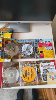 Zberateľské DVD, Futurama, Simpsonovci, Piráti z Karibiku - 5