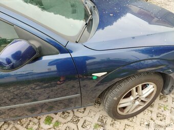 Ford Mondeo Sedan - 5