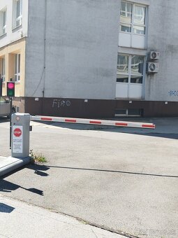 REZERVOVANÉ- garáž v centre po rekonštrukcii (pozemok v OV) - 5