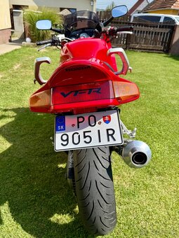 HONDA VFR 750f RC36 motor V4 1996 - 5