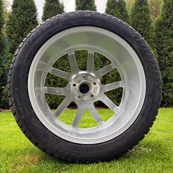 NOVÁ ZIMNÁ SADA R18 245/45 5x112 - 5