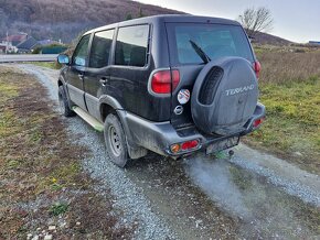 Rozpredám nissan terrano 3.0 automat - 5