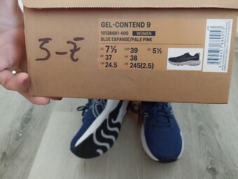 Botasky Asics AmpliFoam + - 5
