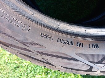 Dvojrozmer 285/40 r20 a 255/45 r20 letne pneumatiky - 5