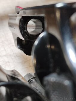 Revolver Taurus model 85 - 5