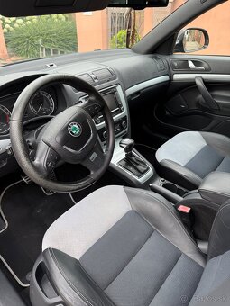 Škoda Octavia Combi 2.0 TDI CR DPF RS DSG - 5