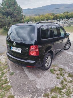 Volkswagen Touran 1.9tdi- 2010 - 5