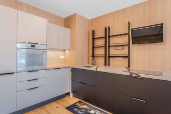 BABONI TRE: Nadštandardný 2-i byt v projekte ZWIRN za cenu „ - 5